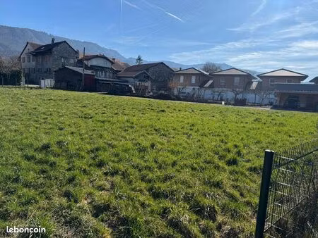 terrain 980m² perrignier
