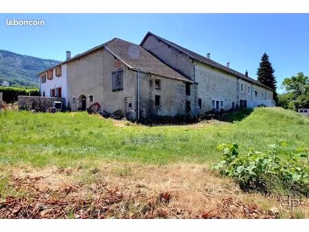 maison 180 m² presilly