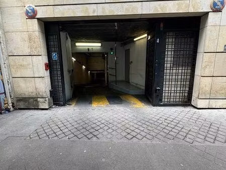 parking/box 10 m² paris