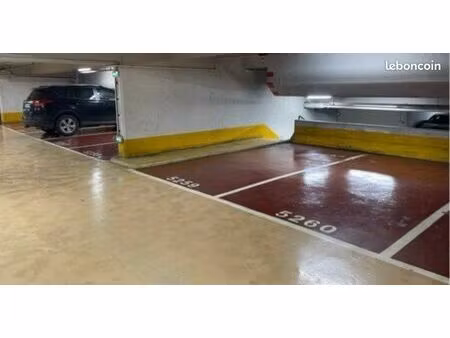 place de parking paris 13