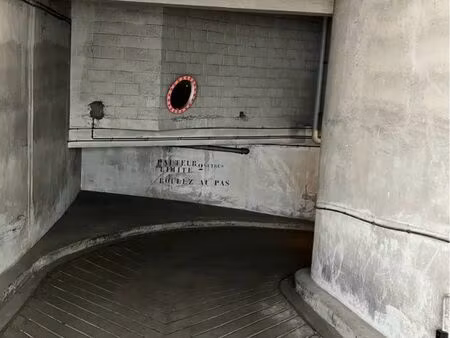 parking sous-terrain