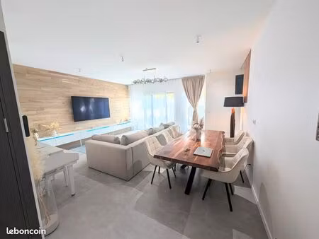 appartement contemporain en duplex inversé sur 3 niveaux + de 200 m² – la balme-de-silling