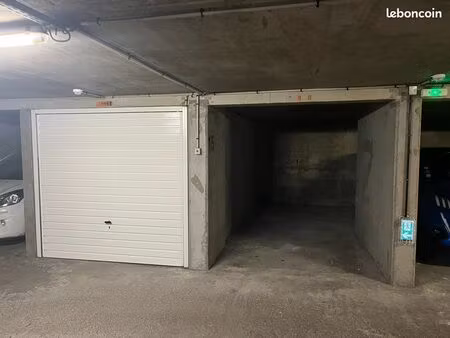 place de parking boxable 6 rue labrouste 75015