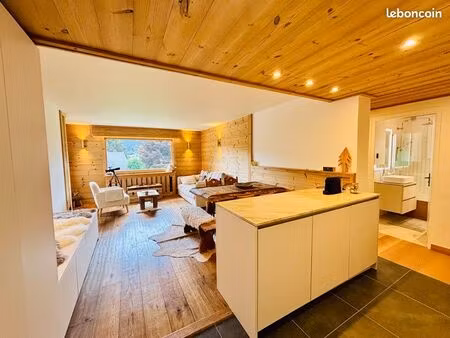megève – rochebrune élégant 3 pièces rénové à 400 m des pistes et du centre du village