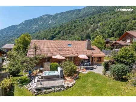 chalet de charme 11 pièces – gîtes au cœur des stations