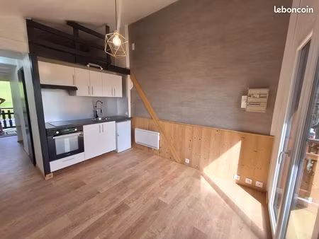 appartement t2  cuisine equipée  blacon  eau et éléc inclus  refais neuf 2025