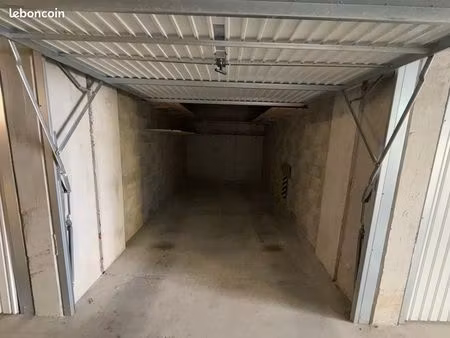box / garage fermé à louer – résidence les moulins gaud – ville-la-grand