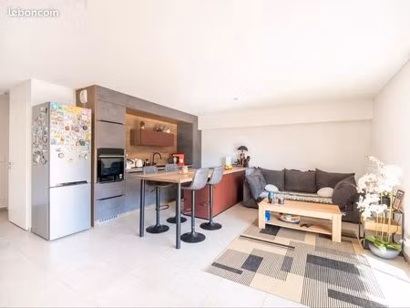 à louer – magnifique t4 neuf avec jardin  terrasse  grand garage et 2 places de parking – 