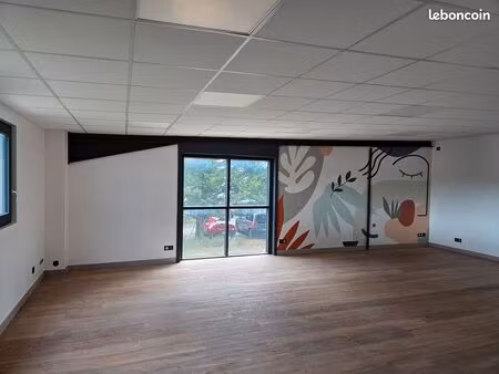 à louer – bureaux ville-la-grand