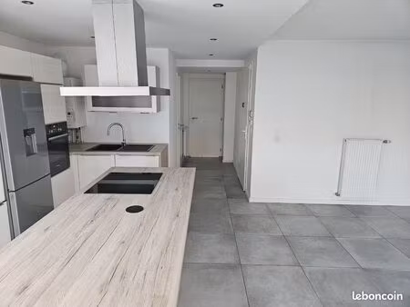 appartement t4 à cranves-sales