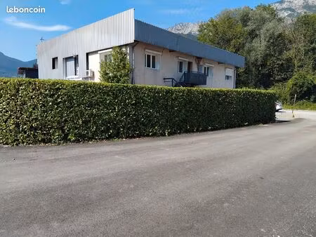 t3 90m2 pus 3 bureaux