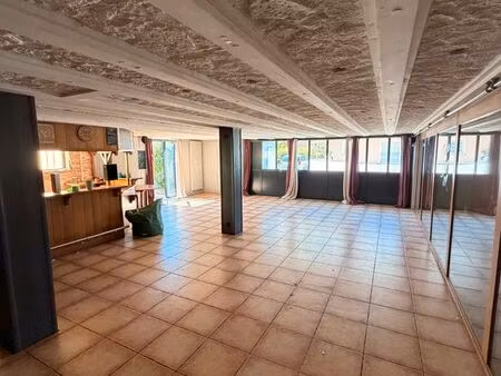 toutes activité - 136m2 - 36m² — douvaine centre-ville