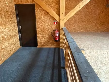 à louer bureau 30m2 doussard