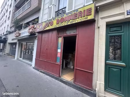 commerce 28 m²