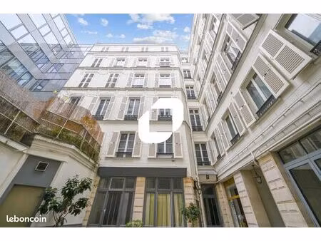 bureau 180 m²