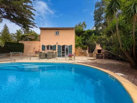 vente maison 5 pièces 70 m² roquebrune-sur-argens (83380)