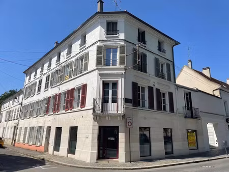 location locaux professionnels 140 m² à crécy-la-chapelle (77580)  2 100 €