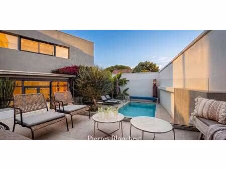 maison avec piscine et terrasse nimes (30)
