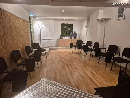 bureau 78 m²