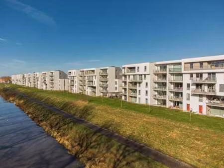 appartement lumineux 2 chambres + emplacement de parking ex