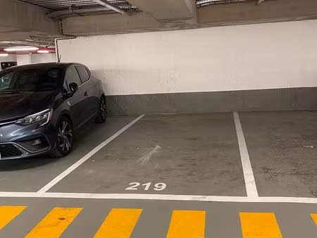 parking batignolles  paris 17