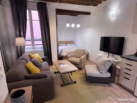 a compter du 1er octobre 2026. charmant meublé 26 m² — quartier montorgueil — paris 2e