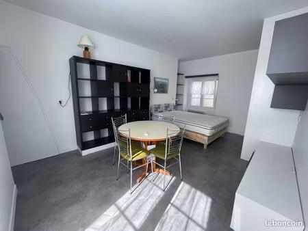 studio 1 pièce 24 m²