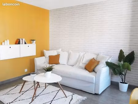 2 pièces meublé cosy – refait à neuf  proche métro lignes 7 et 14