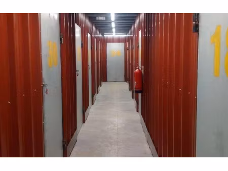 location locaux professionnels 5 m² à peyrolles-en-provence (13860)  79 €