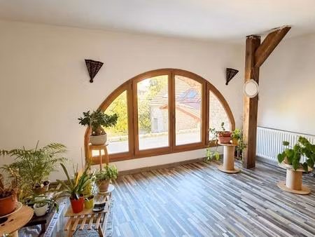 maison 6 pièces sur 7 ares et 93 centiares