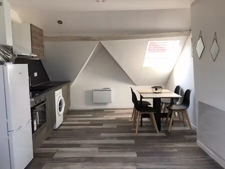 à louer  studio meublé de charme  31 45 m² au sol / 20 31 m² habitables  saint-quentin