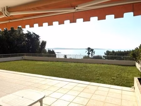 vue mer feerique 4pp rez de jardin 2 garages piscine