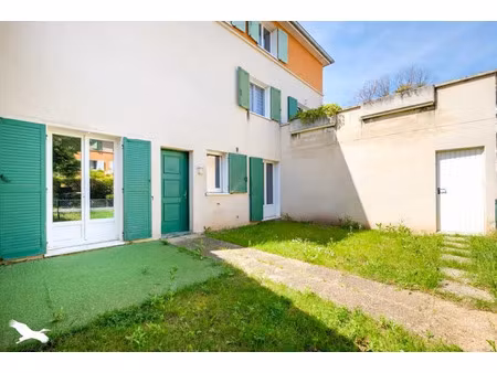 vente appartement 2 pièces 49 m² vaulx-en-velin (69120)