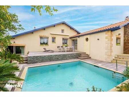 maison/villa t7 de 125 m2 à anglet 64600