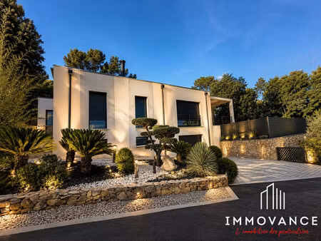 nîmes-secteur route d'uzes-villa contemporaine d'exception-plai