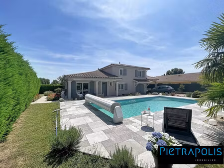 10 min de jassans riottier villa de 143 m2 quatre chambres dont