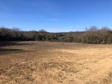 terrain à castillon du gard de 7600 m2 - 18990