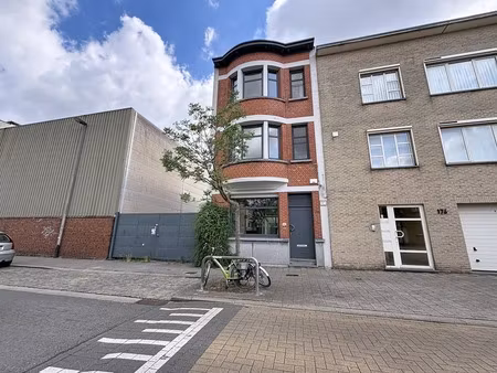 huis te huur in hoboken met 4 slaapkamers