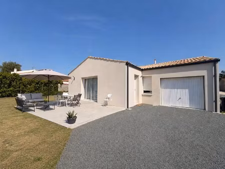 maison neuve lumineuse - excellent dpe à 15 min de saintes