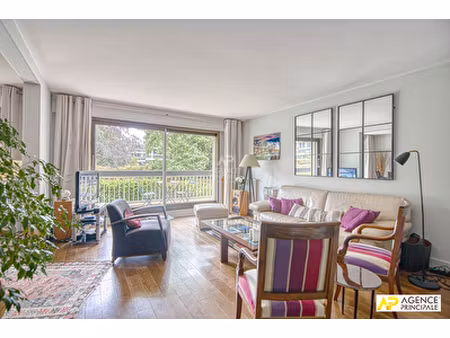 versailles glatigny appartement 5 pièces 110 m² avec chambre attenante de 16m² situé au 1e