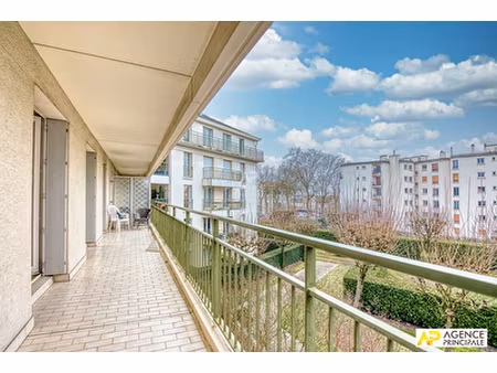 versailles rive-droite appartement 5 pièces 102.71 m² carrez situé au 2eme étage avec asce