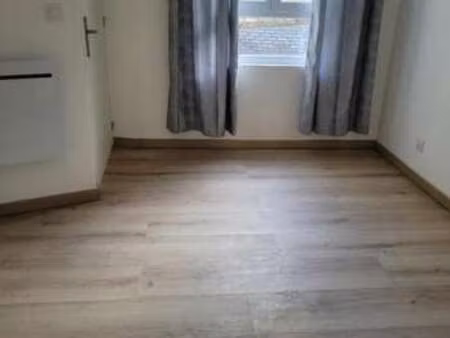 location appartement t1 à angers centre (49000) : à louer t1 / 14m² angers centre