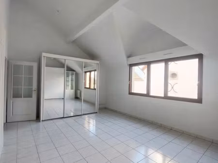location appartement 1 pièce 37 m² à ferney-voltaire (01210)