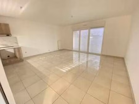 location appartement 3 pièces à bruz (35170) : à louer 3 pièces / 66m² bruz