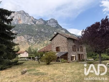 maison de village à aulos (09310)