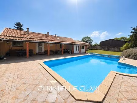 domaine 194 m² sur terrain de 3 59 ha