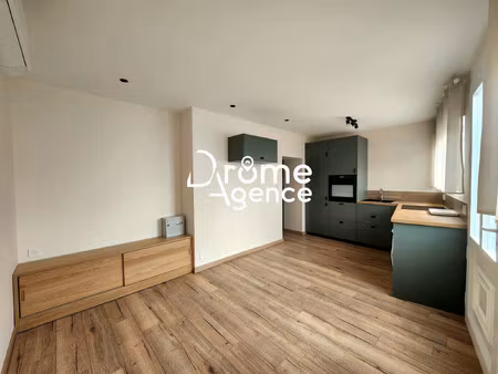 location appartement 2 pièces 28m² bourg les valence 26500
