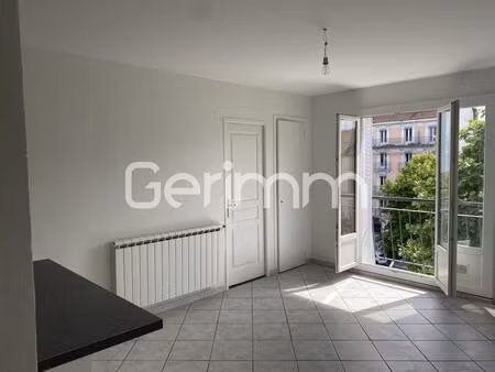 location appartement 3 pièces 45m² grenoble 38100