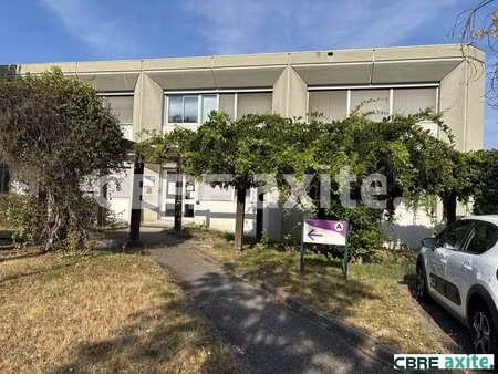 location local professionnel 418m² bourgoin jallieu 38300
