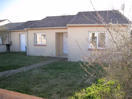 location maison 4 pièces 84m² naintre 86530